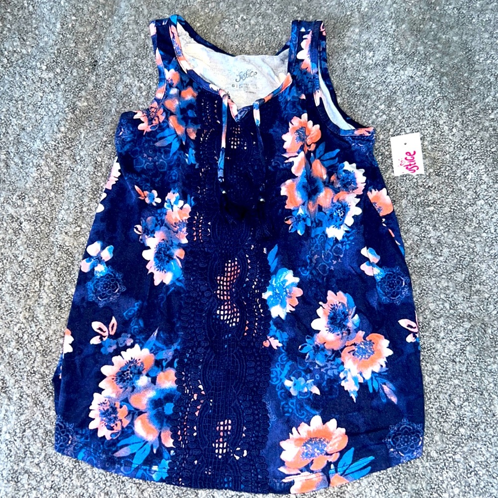 Girls top BNWT Justice size 8